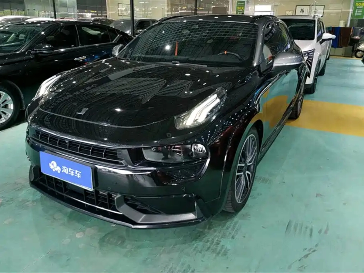 LYNK&CO 02 HATCHBACK