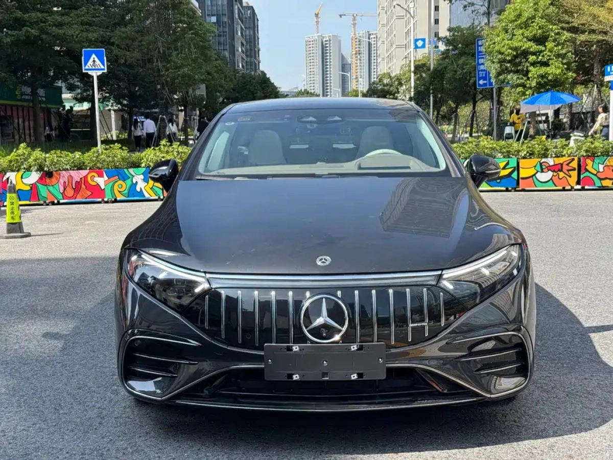 MERCEDES BENZ EQS AMG