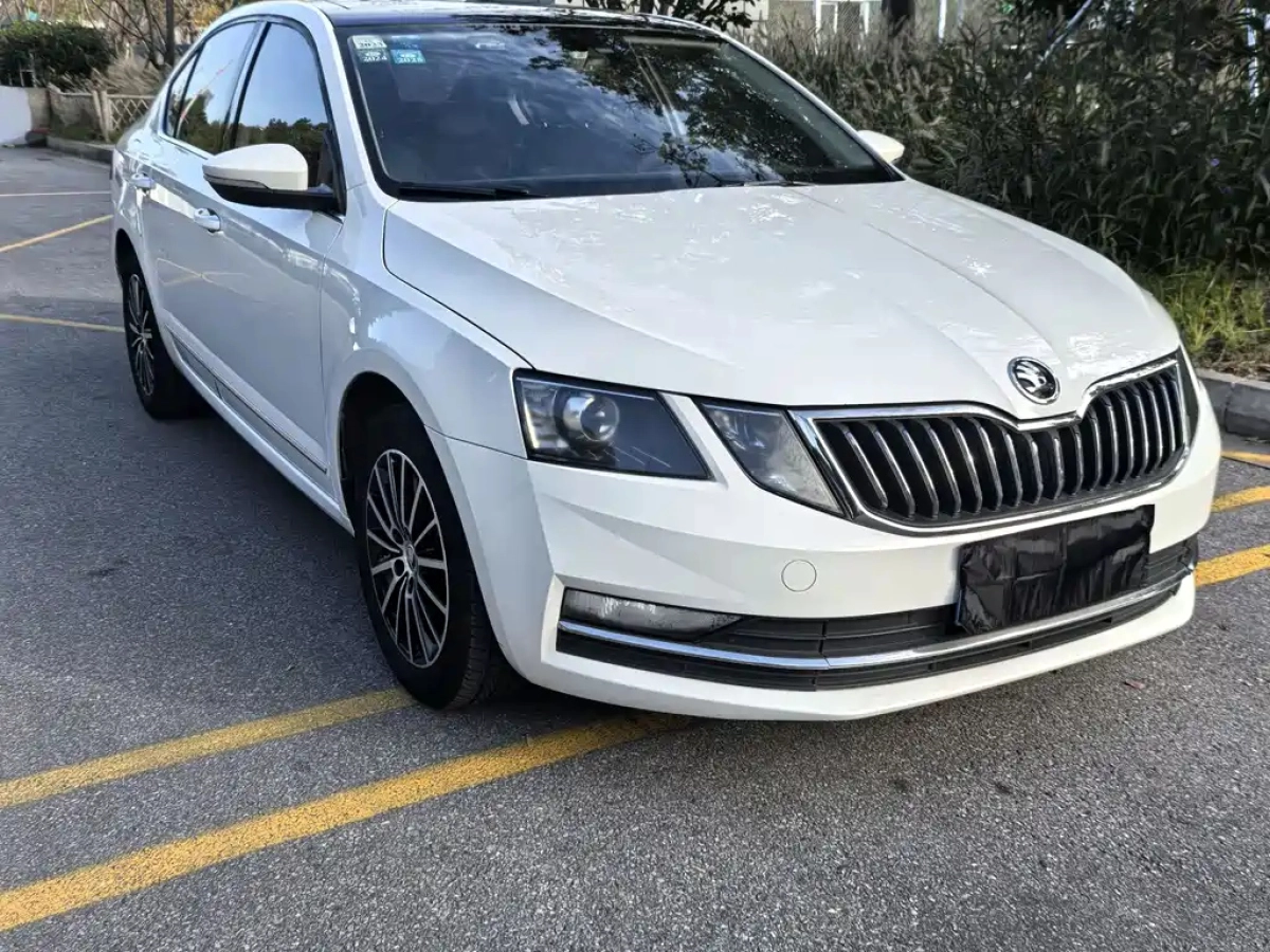 SKODA OCTAVIA  2020