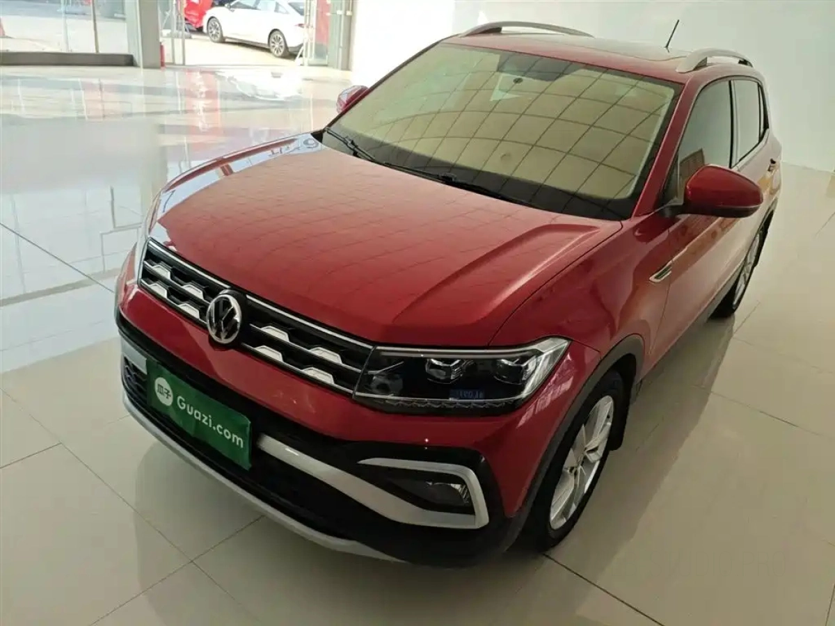 VOLKSWAGEN T-CROSS