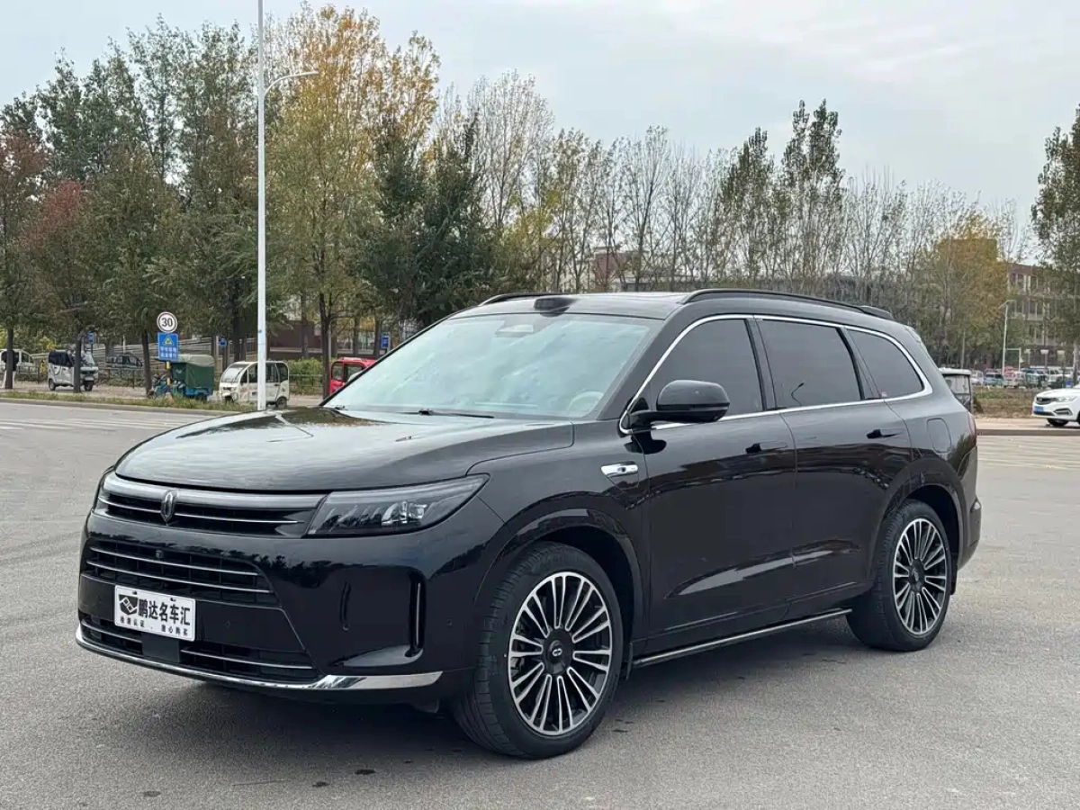 HUAWEI HARMON AITO M7  2024