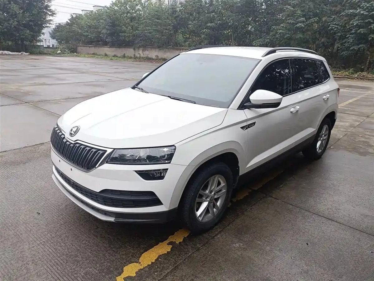 SKODA KAROQ  2019