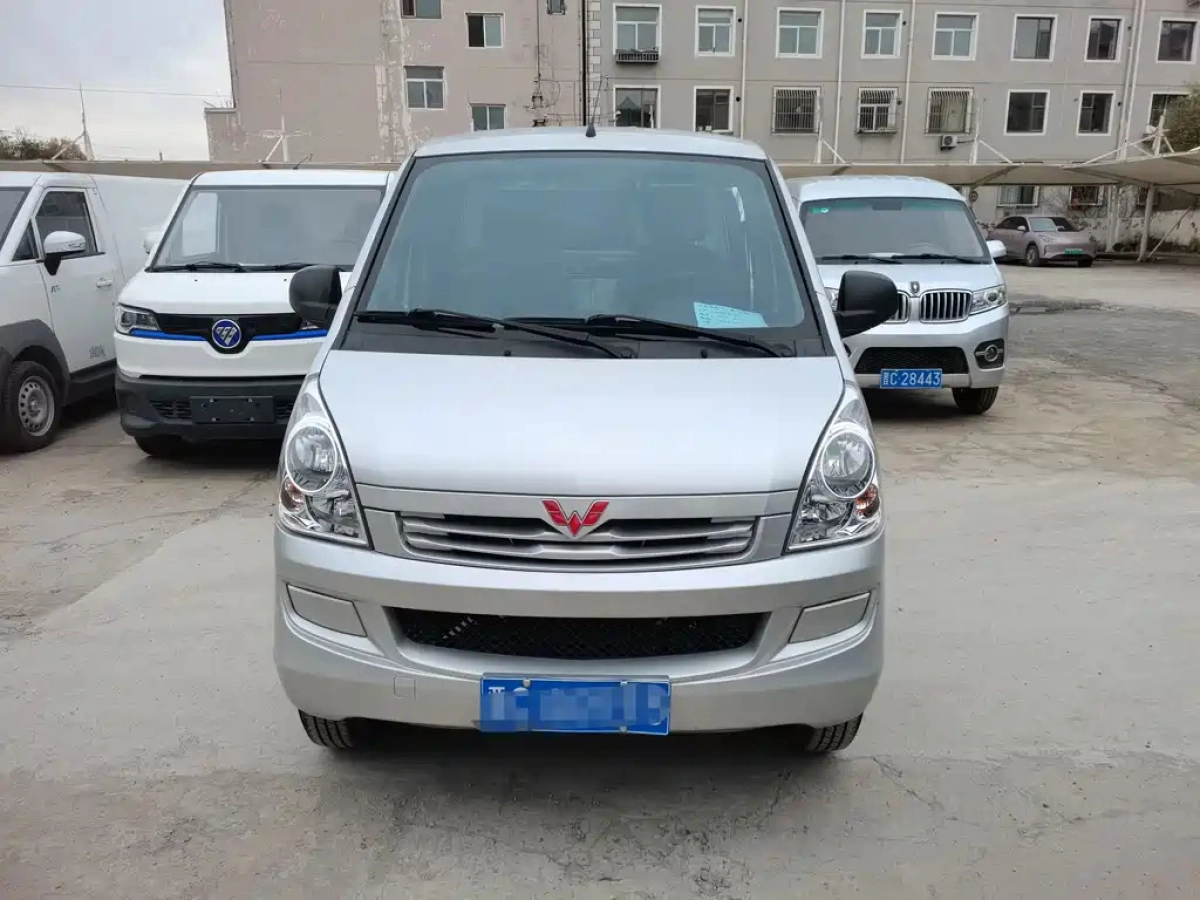 SGMW WULING RONGGUANG S  2023