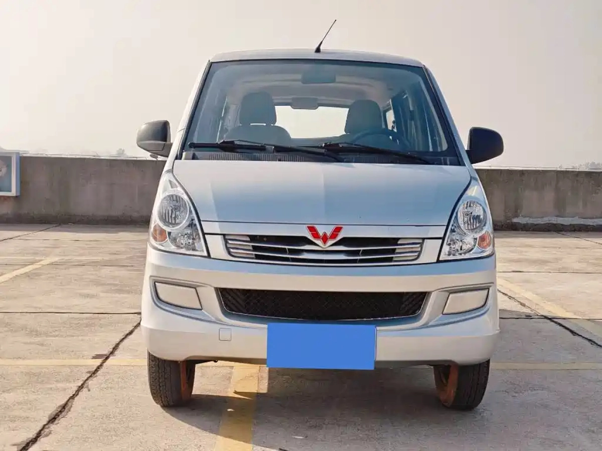 SGMW WULING RONGGUANG S