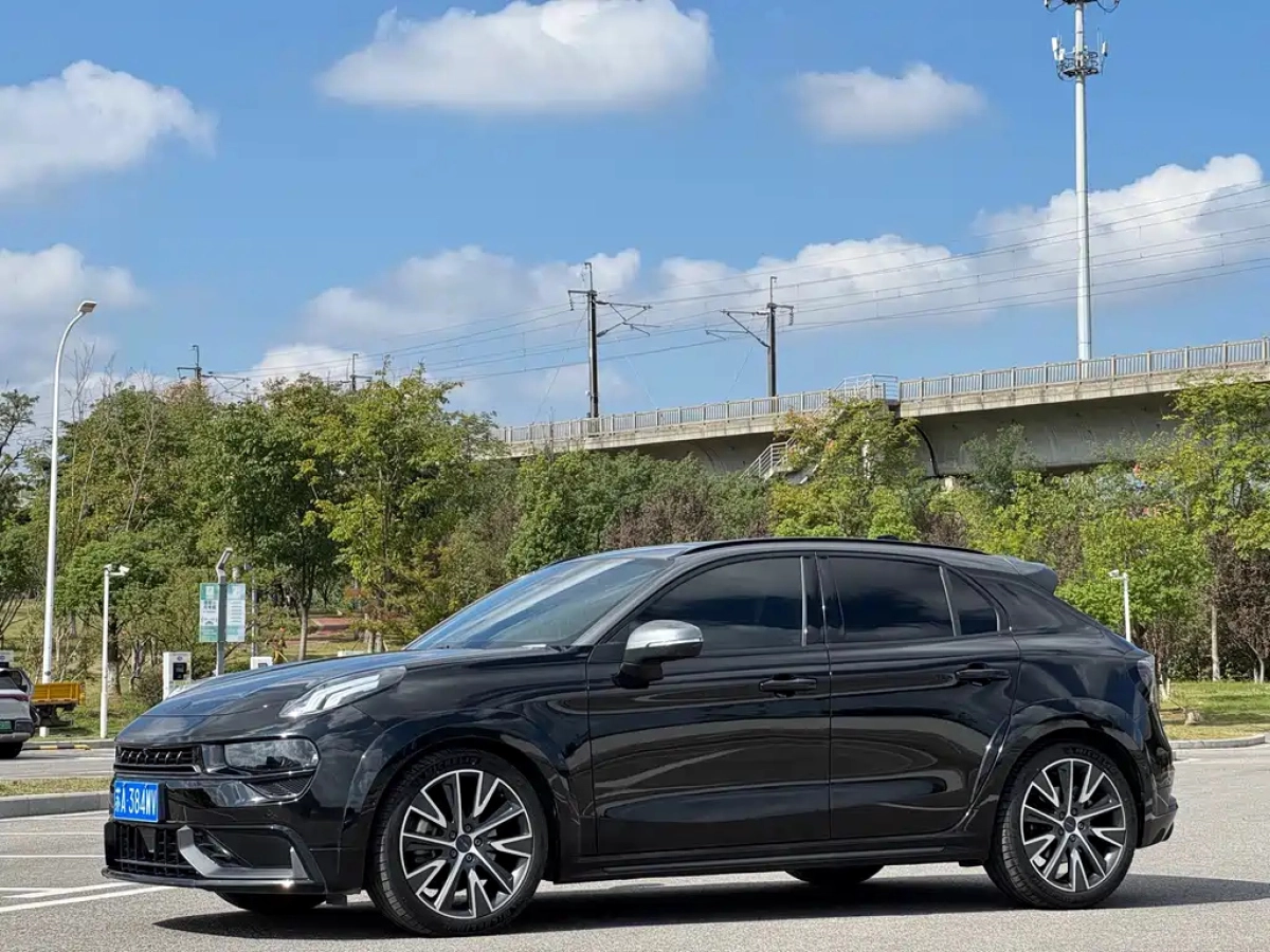 LYNK&CO 02 HATCHBACK