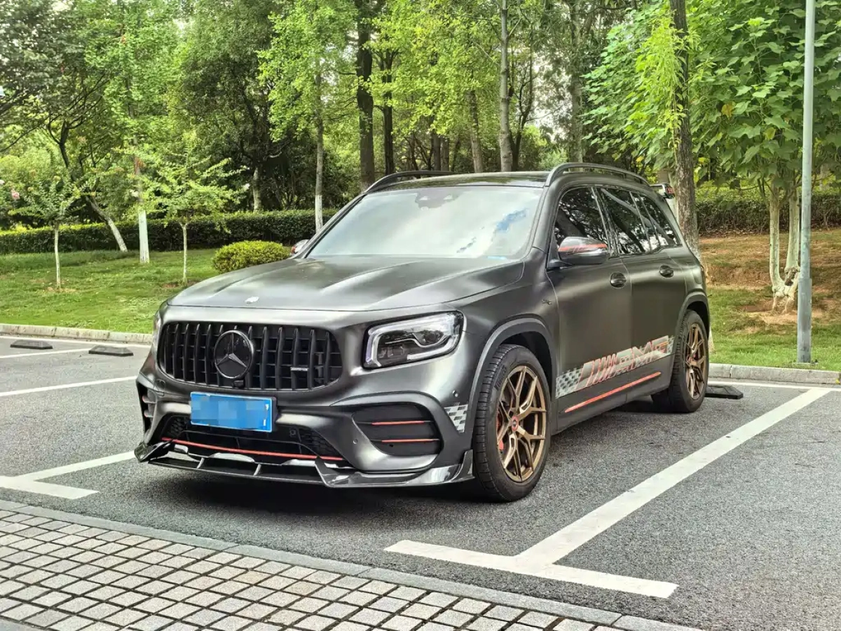 MERCEDES BENZ GLB AMG  2023
