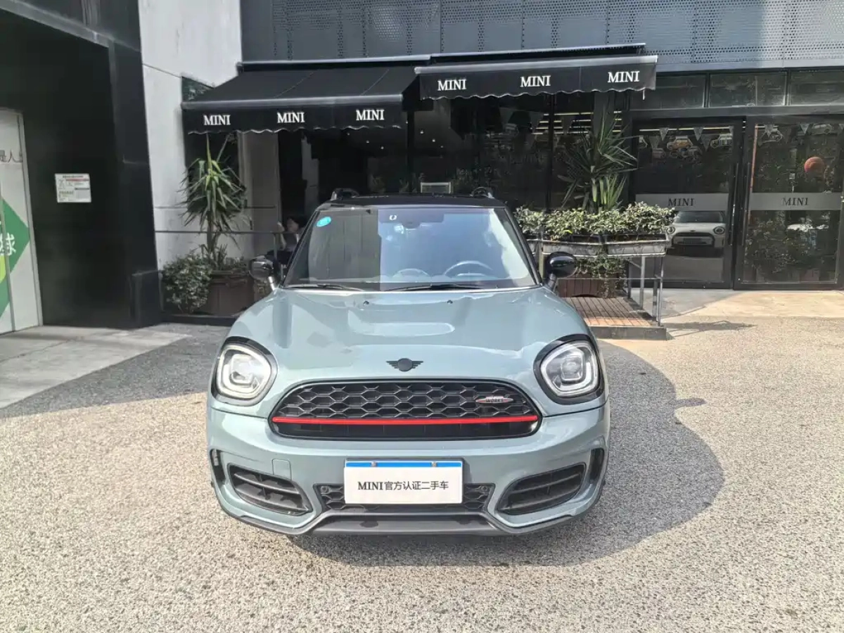 MINI JCW COUNTRYMAN