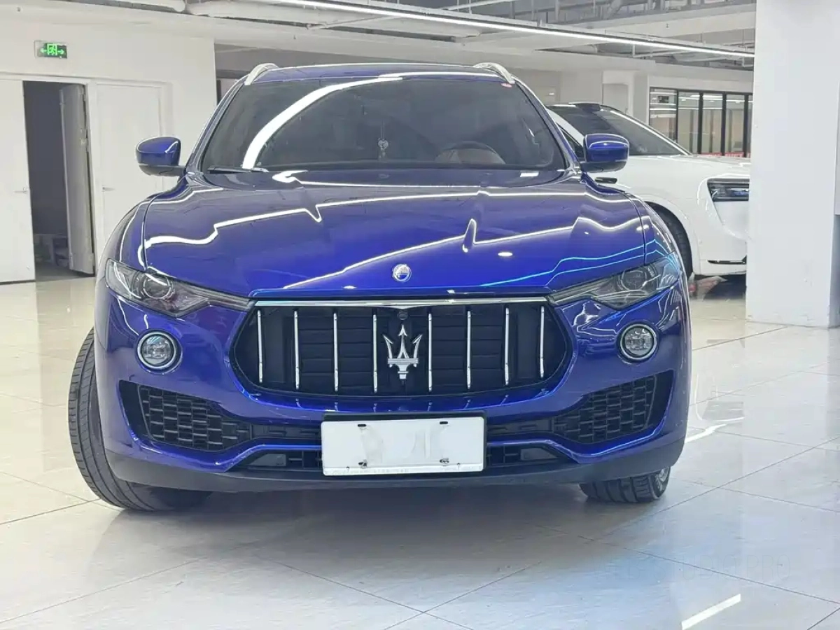 MASERATI LEVANTE  2020