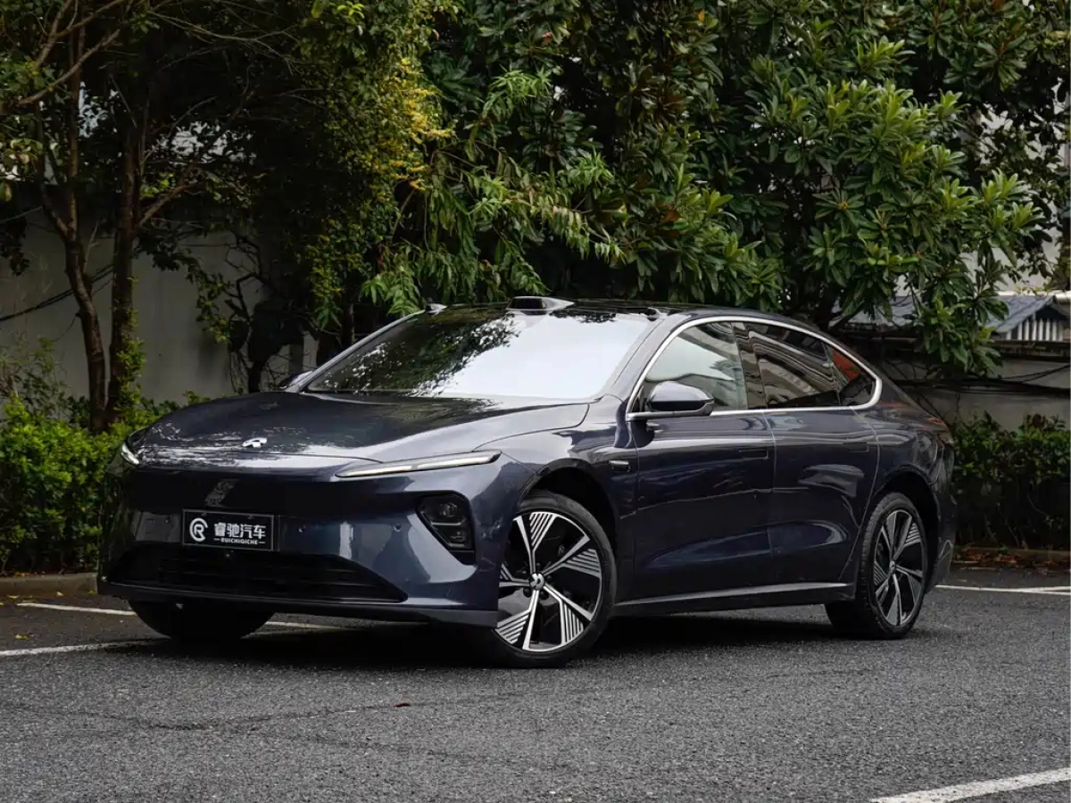 NIO ET7