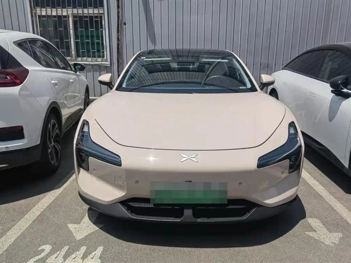 XPENG MOTORS MONA M03