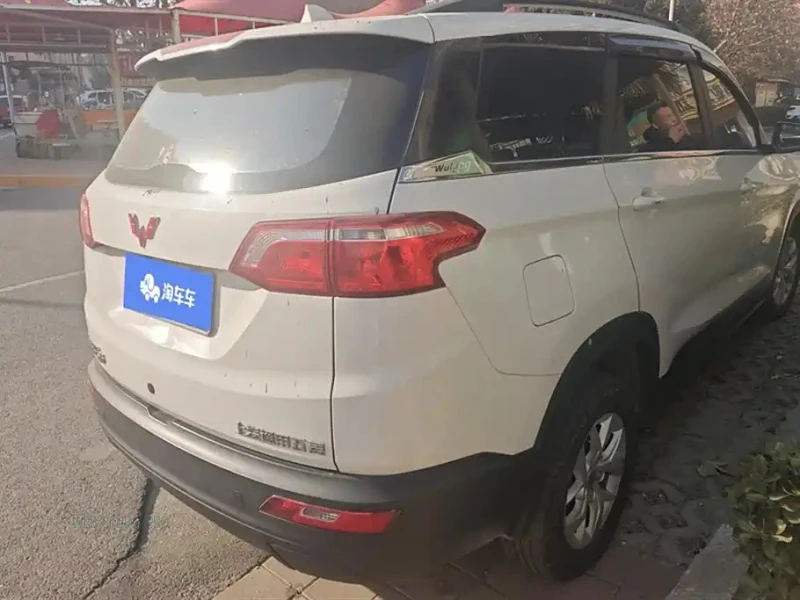 SGMW WULING HONGGUANG S3