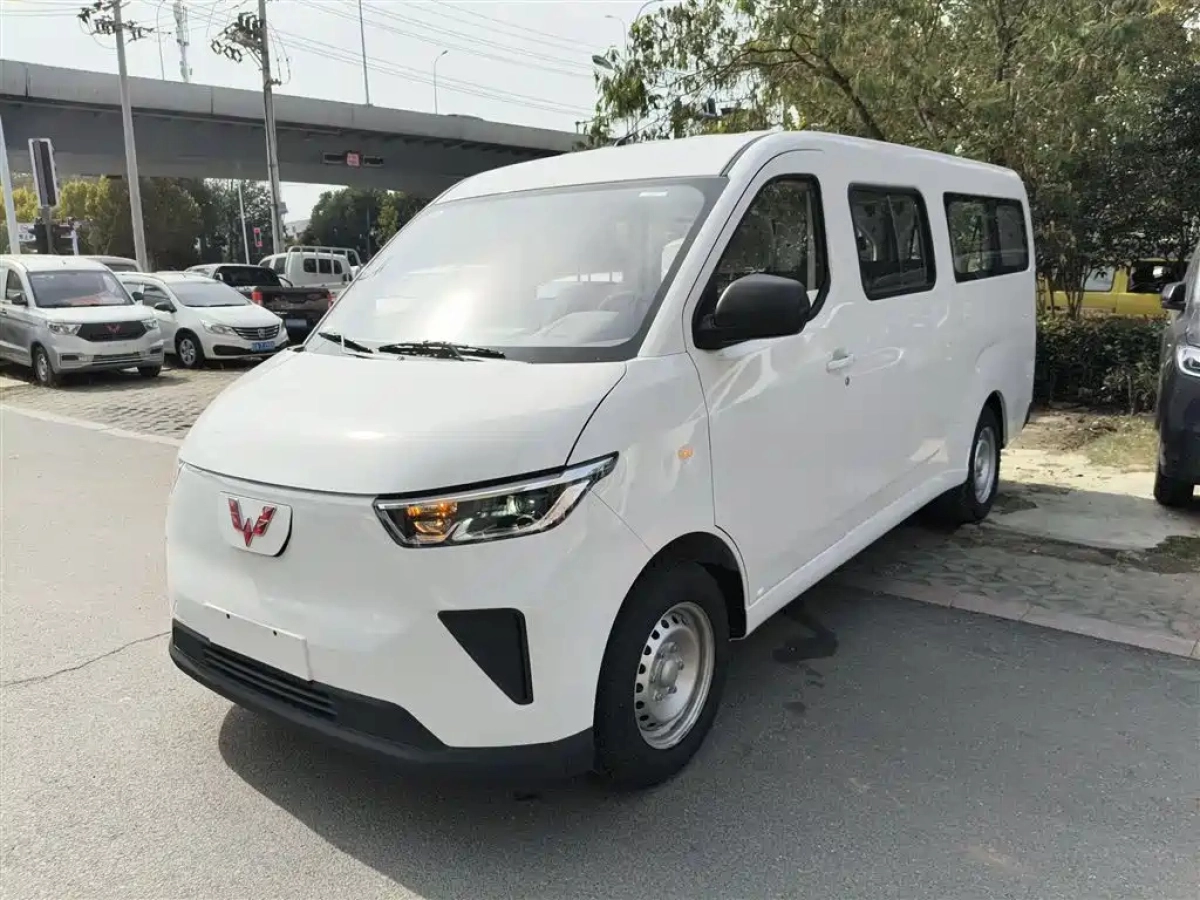 SGMW WULING HONGGUANG NEW ENERGY  2025