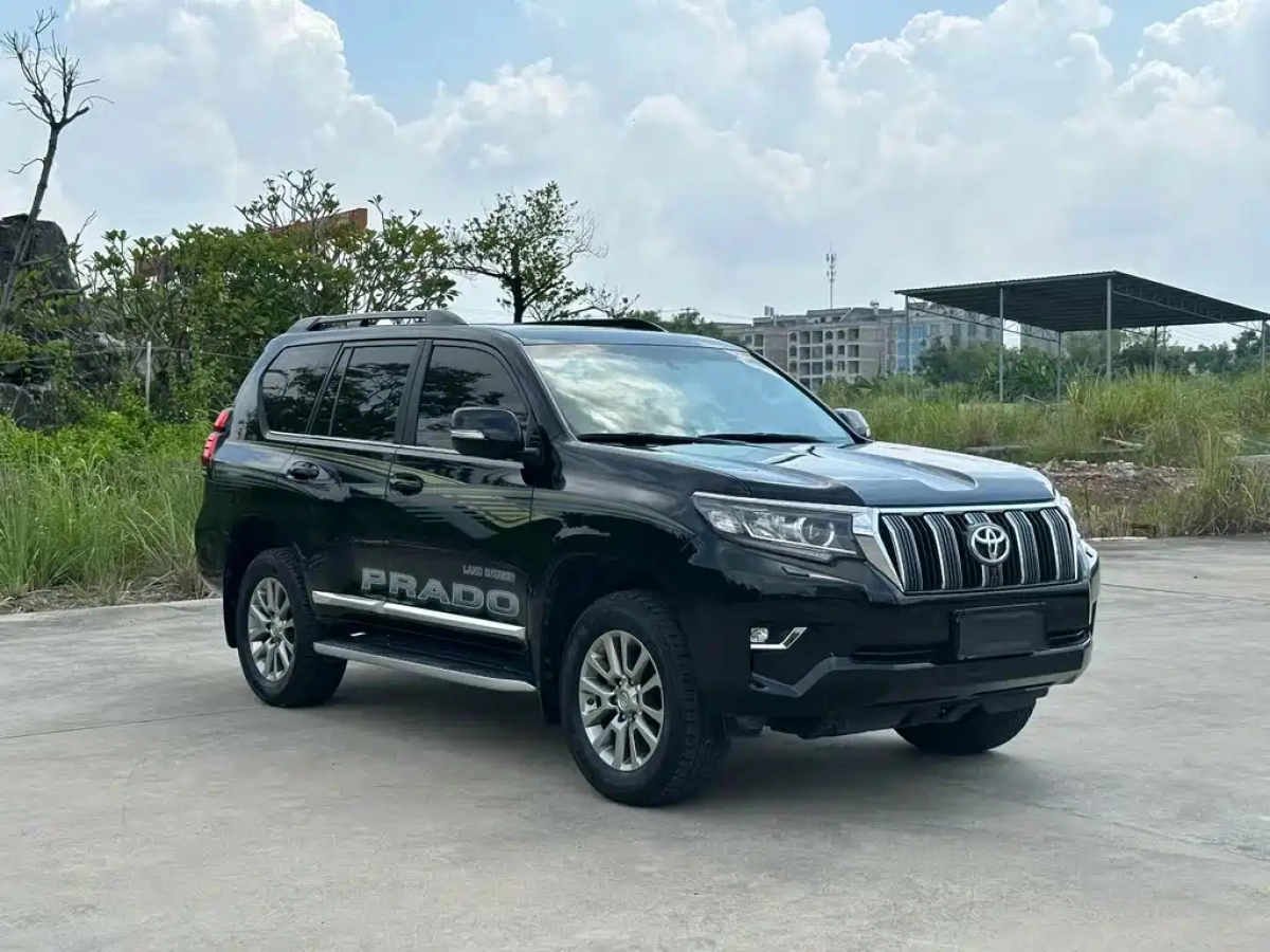 TOYOTA PRADO