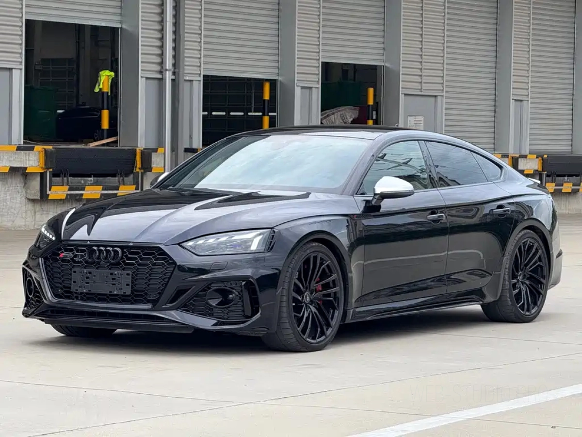 AUDI RS 5  2023