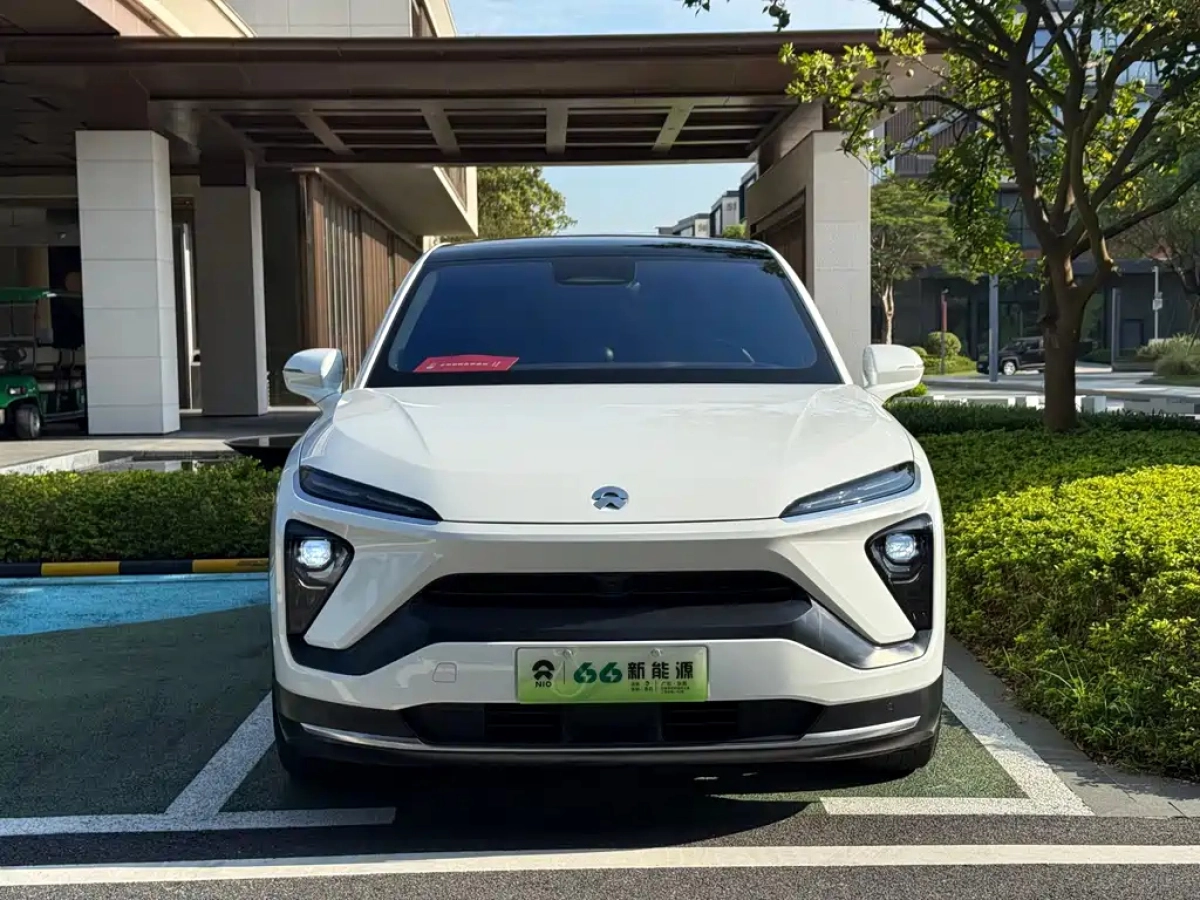 NIO EC6