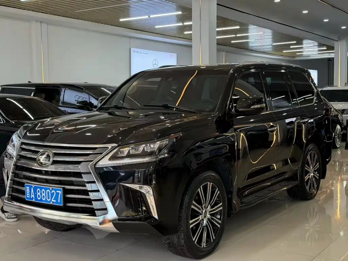 LEXUS LX