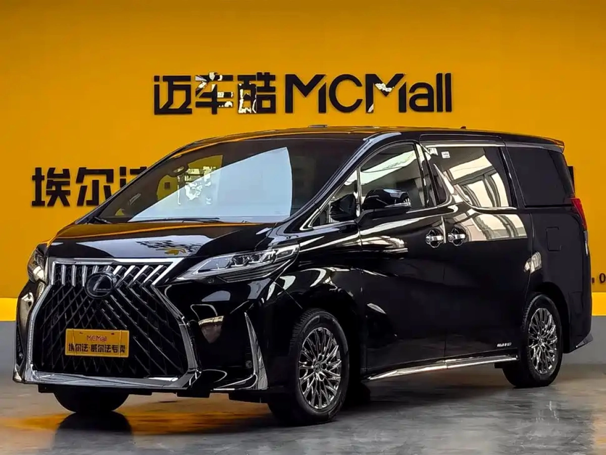 LEXUS LM  2022
