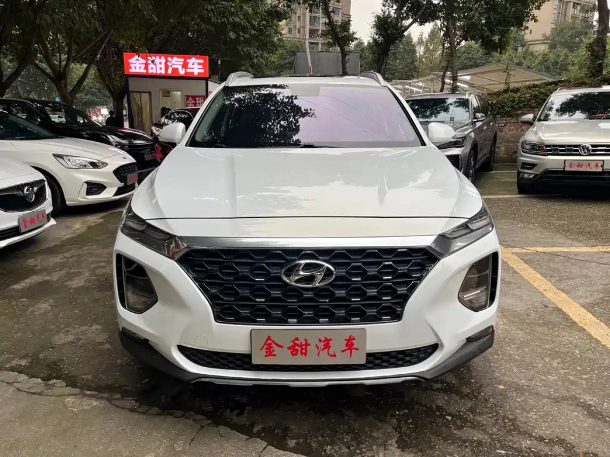 HYUNDAI SANTA FE