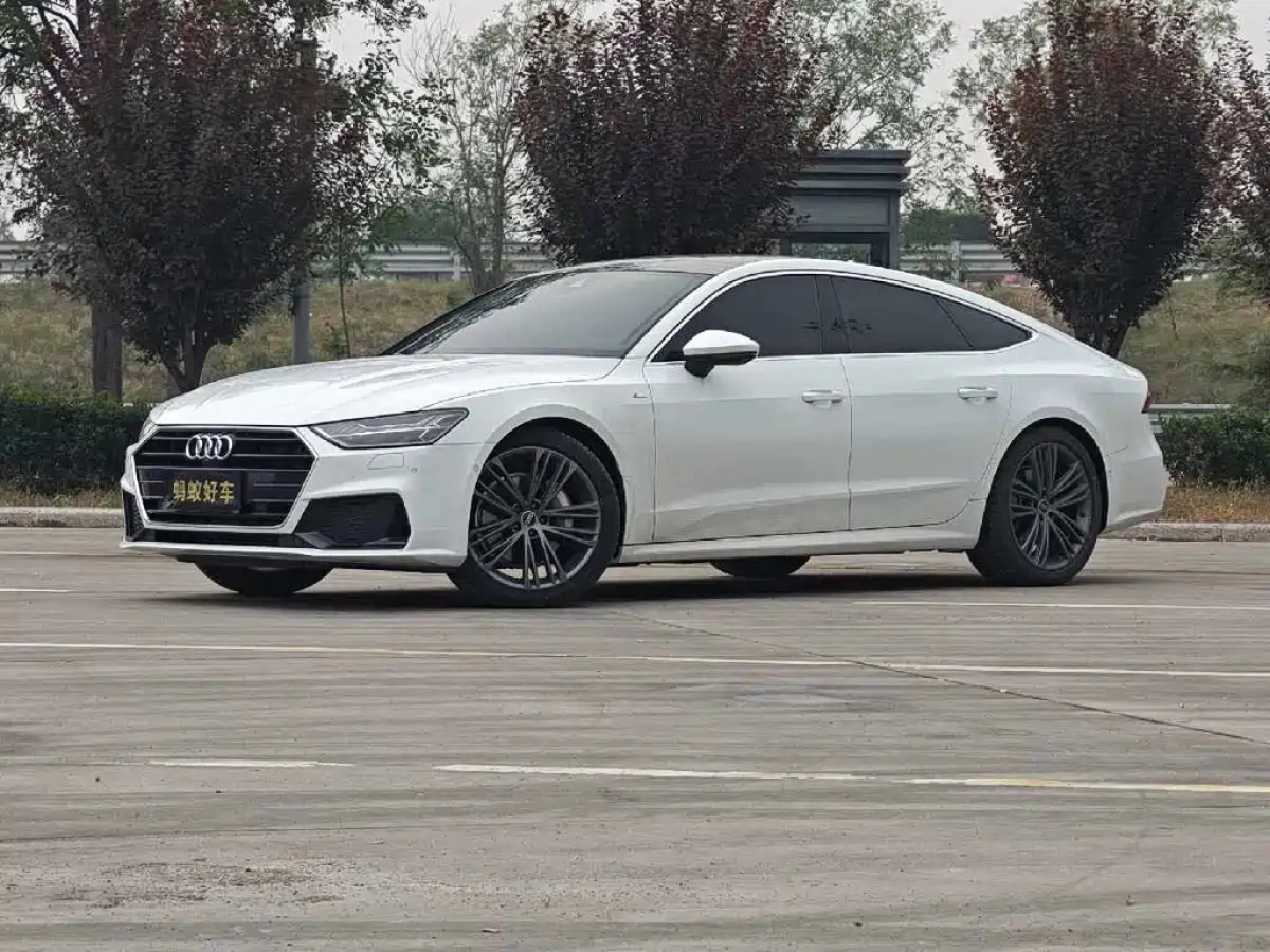 AUDI A7  2024