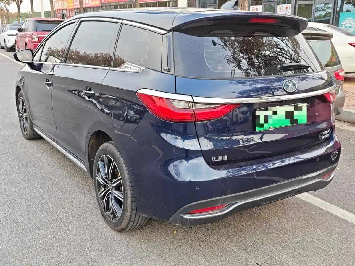 BYD SONG MAX NEW ENERGY