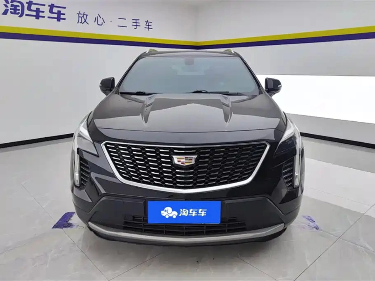 CADILLAC XT4