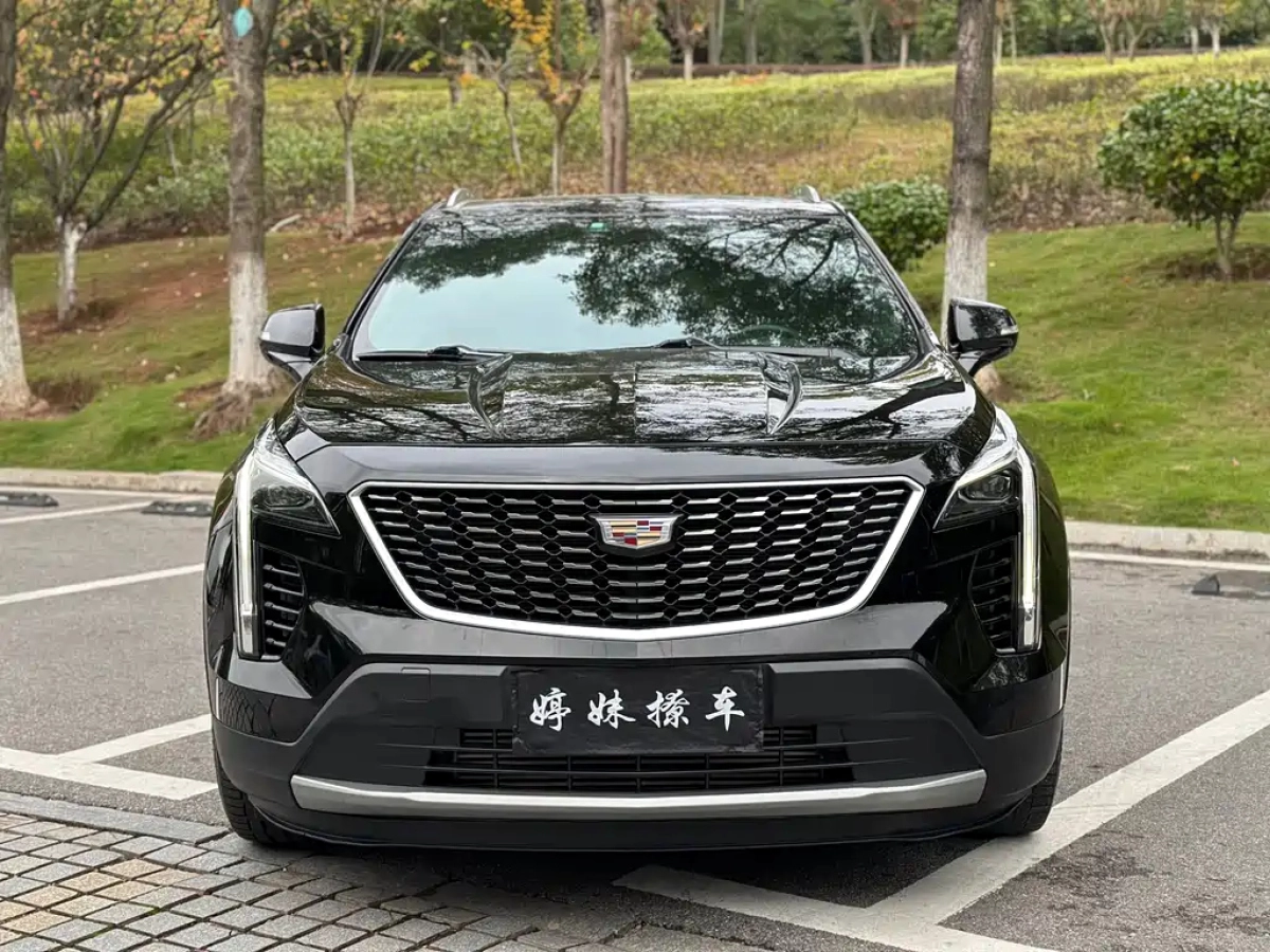 CADILLAC XT4