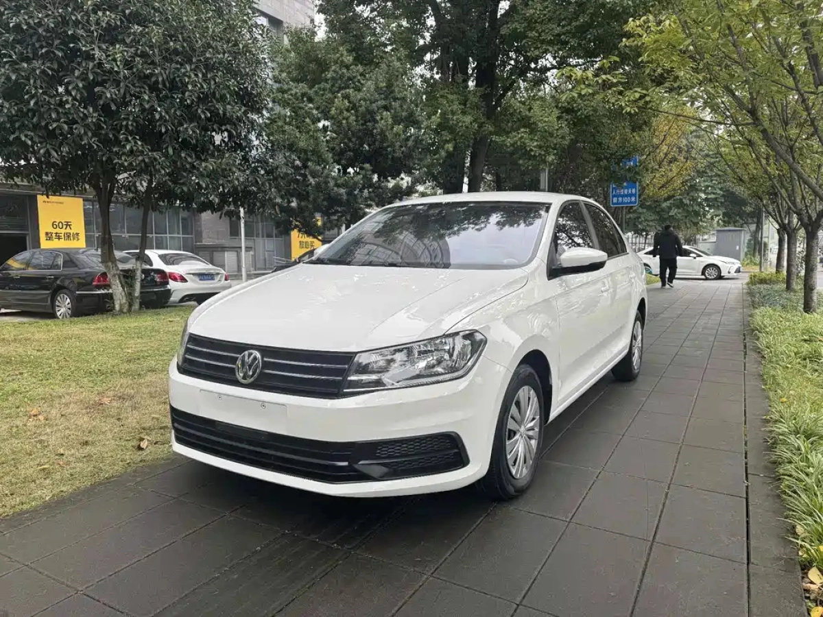 VOLKSWAGEN SANTANA  2019