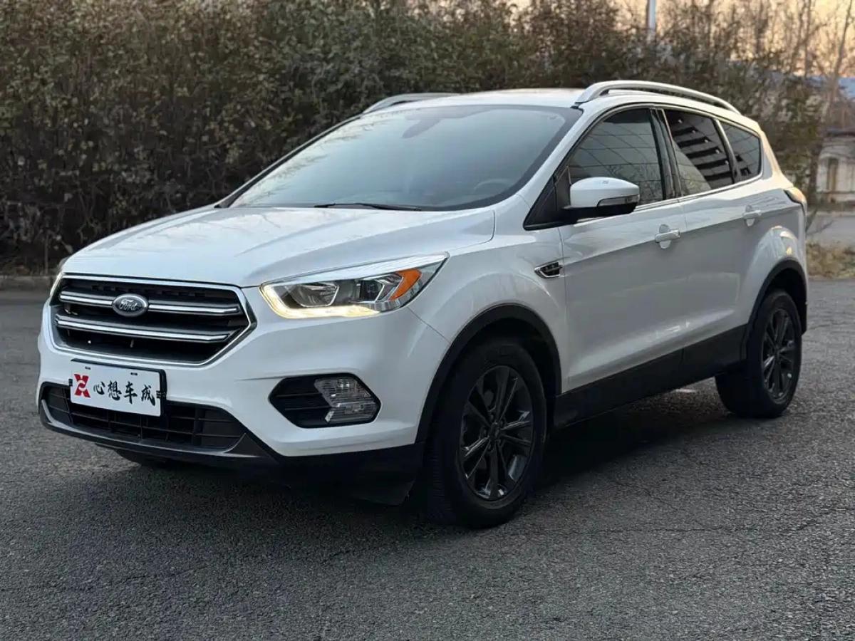 FORD ESCAPE  2020