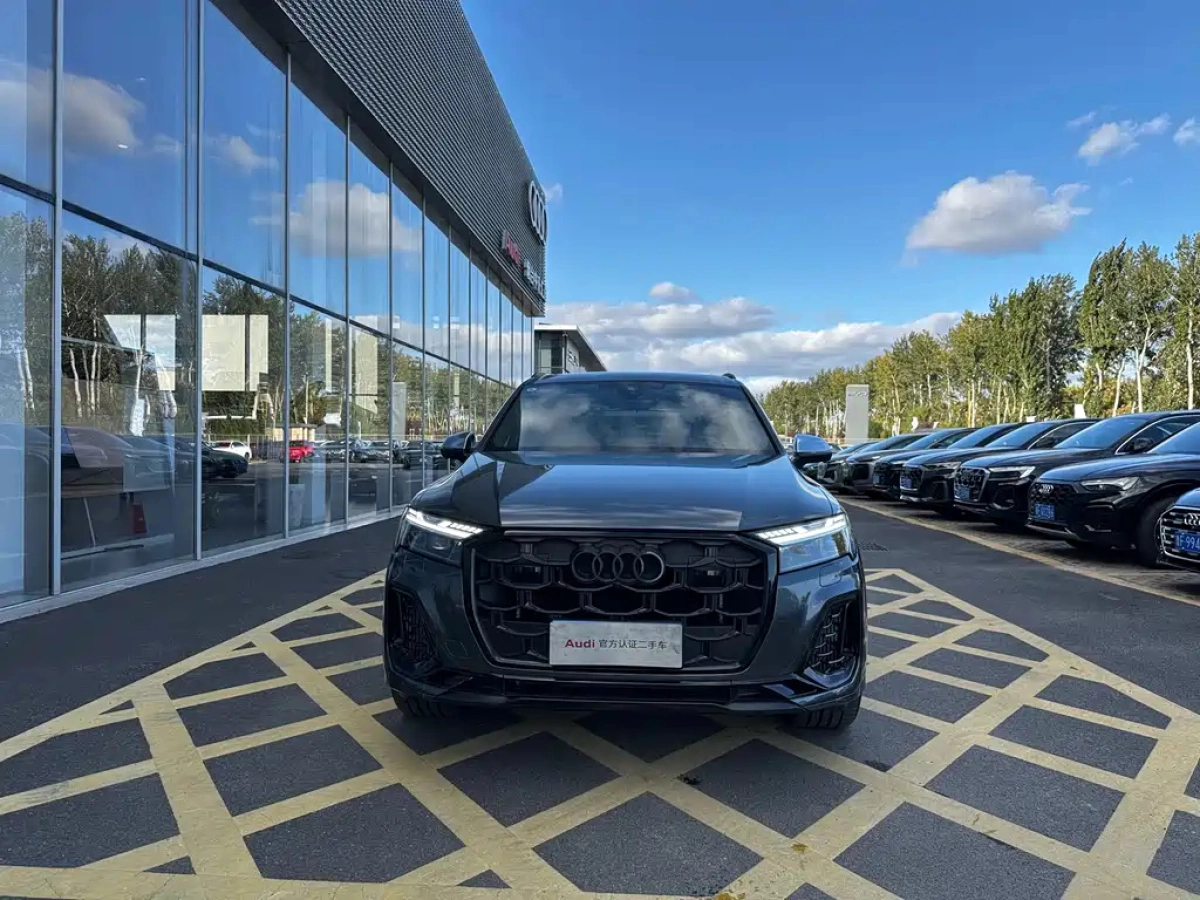 AUDI SQ7