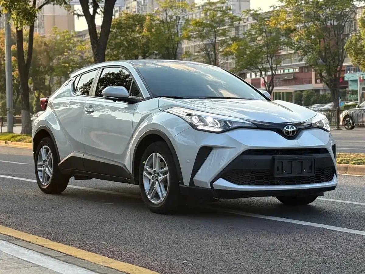 TOYOTA C-HR  2022