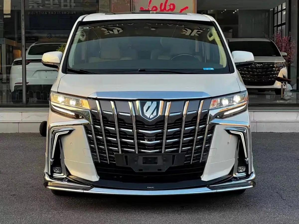 TOYOTA ALPHARD