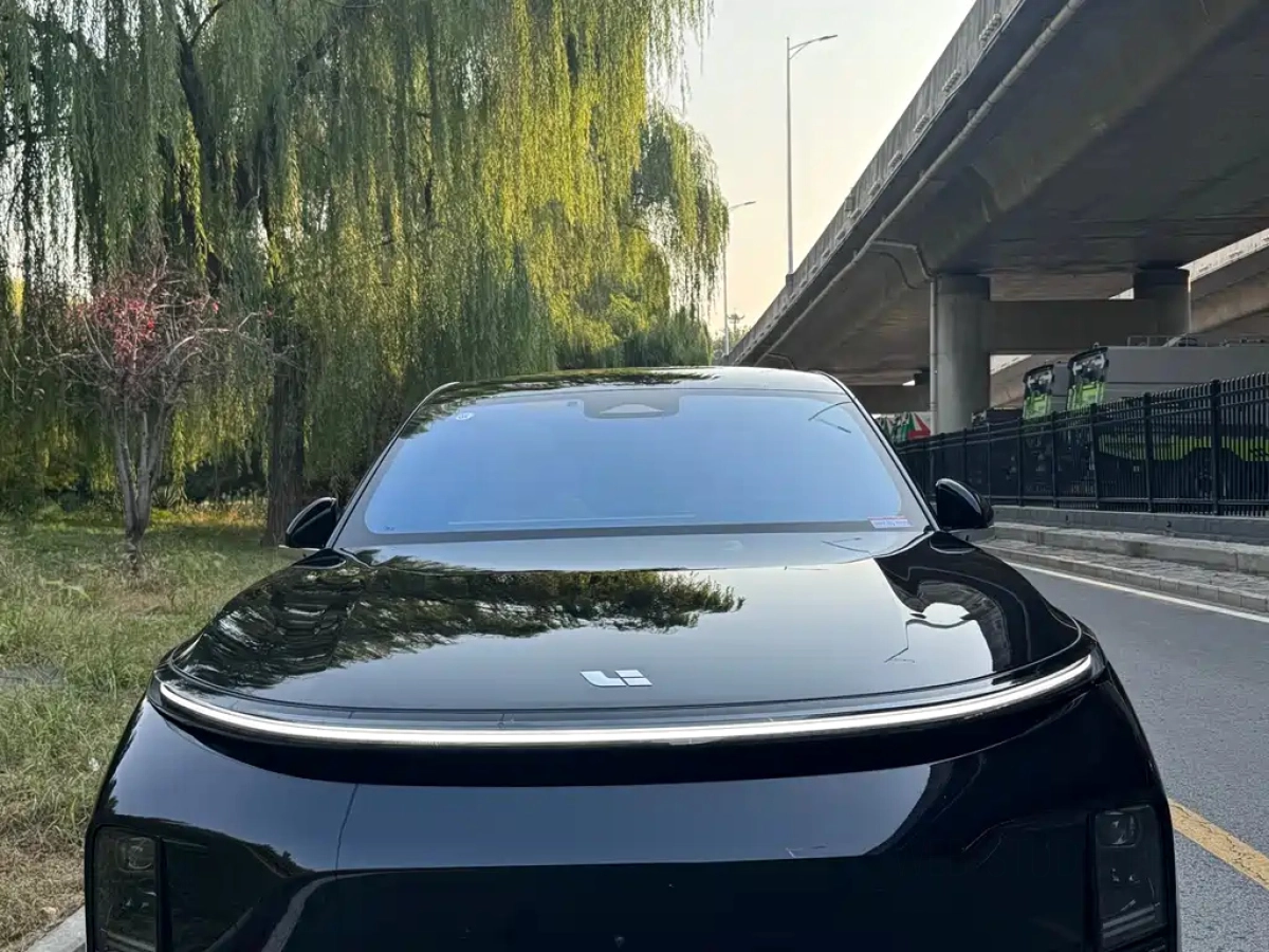 LI AUTO L8