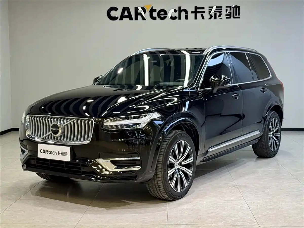 VOLVO XC90  2024