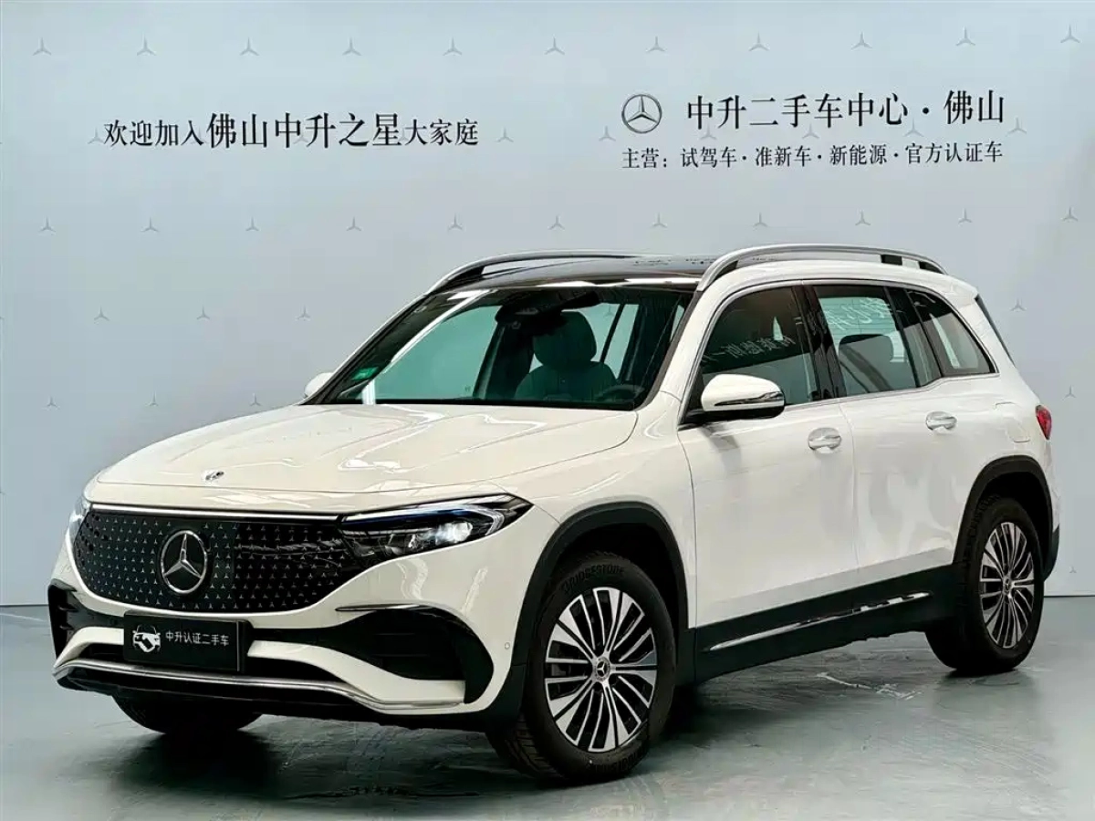 MERCEDES BENZ EQB  2025