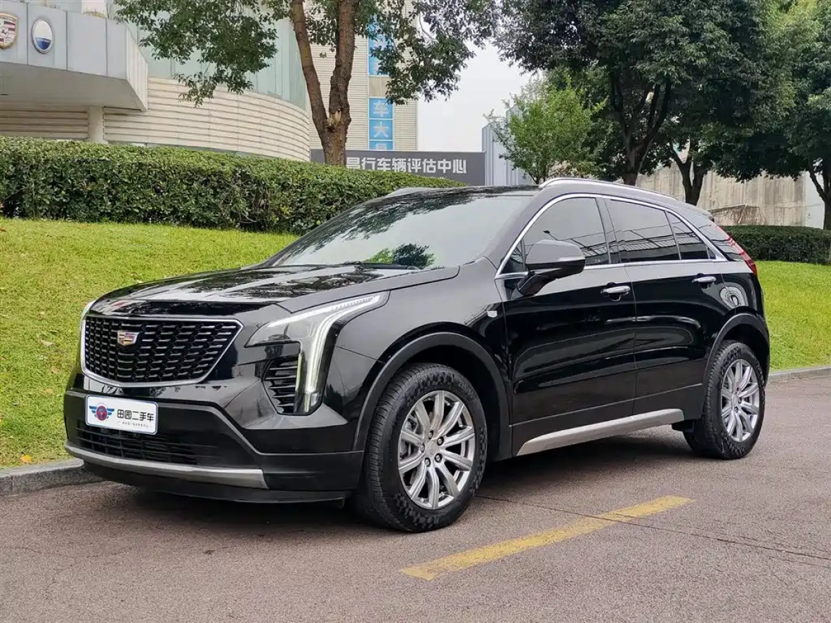 CADILLAC XT4