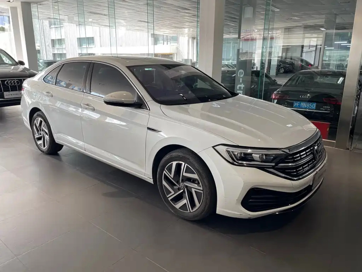 VOLKSWAGEN SAGITAR  2023