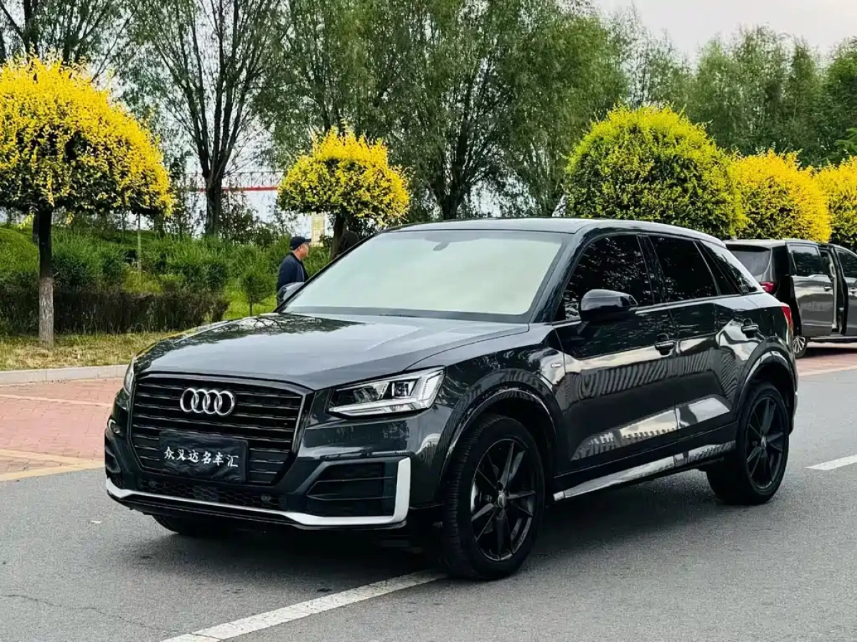 AUDI Q2L
