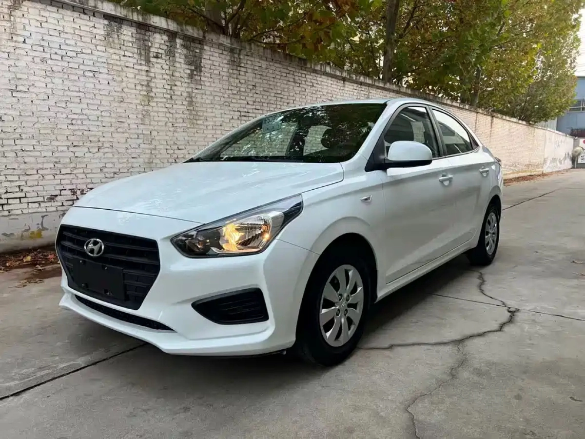 HYUNDAI SOLARIS  2019