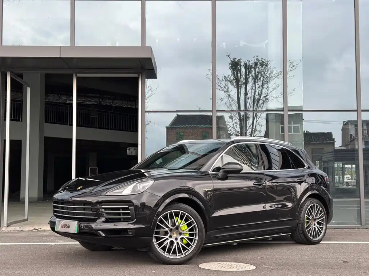 PORSCHE CAYENNE NEW ENERGY  2022