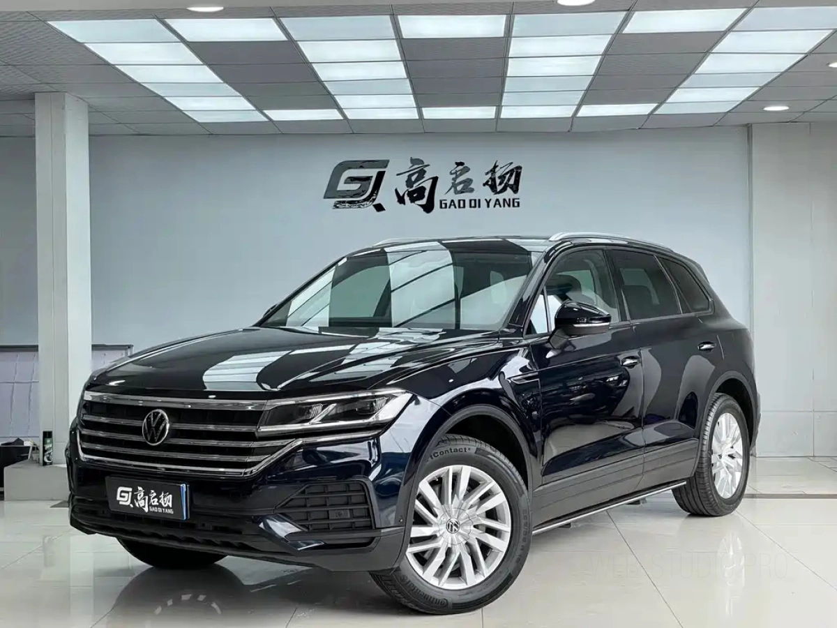 VOLKSWAGEN TOUAREG