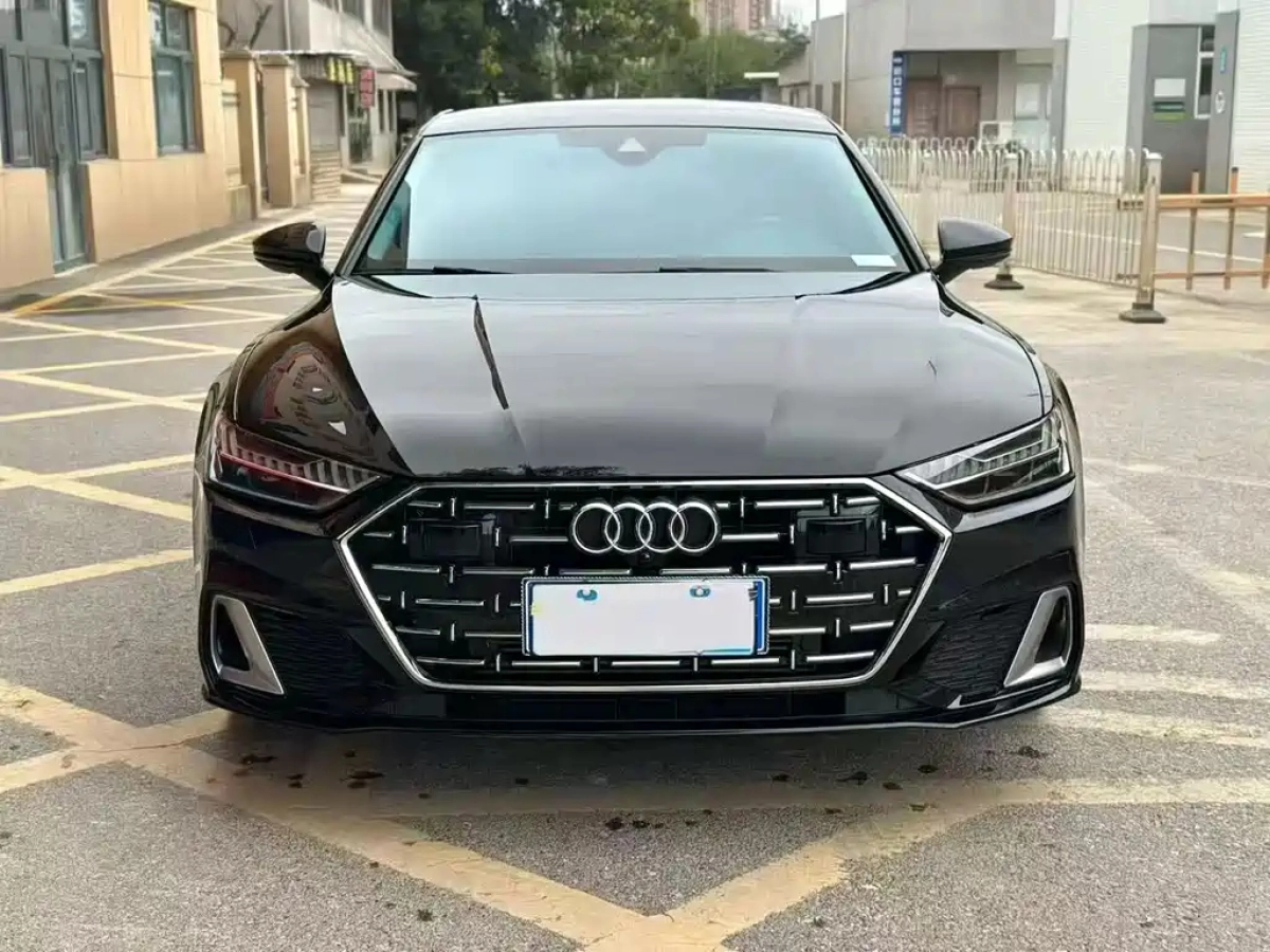 AUDI A7L