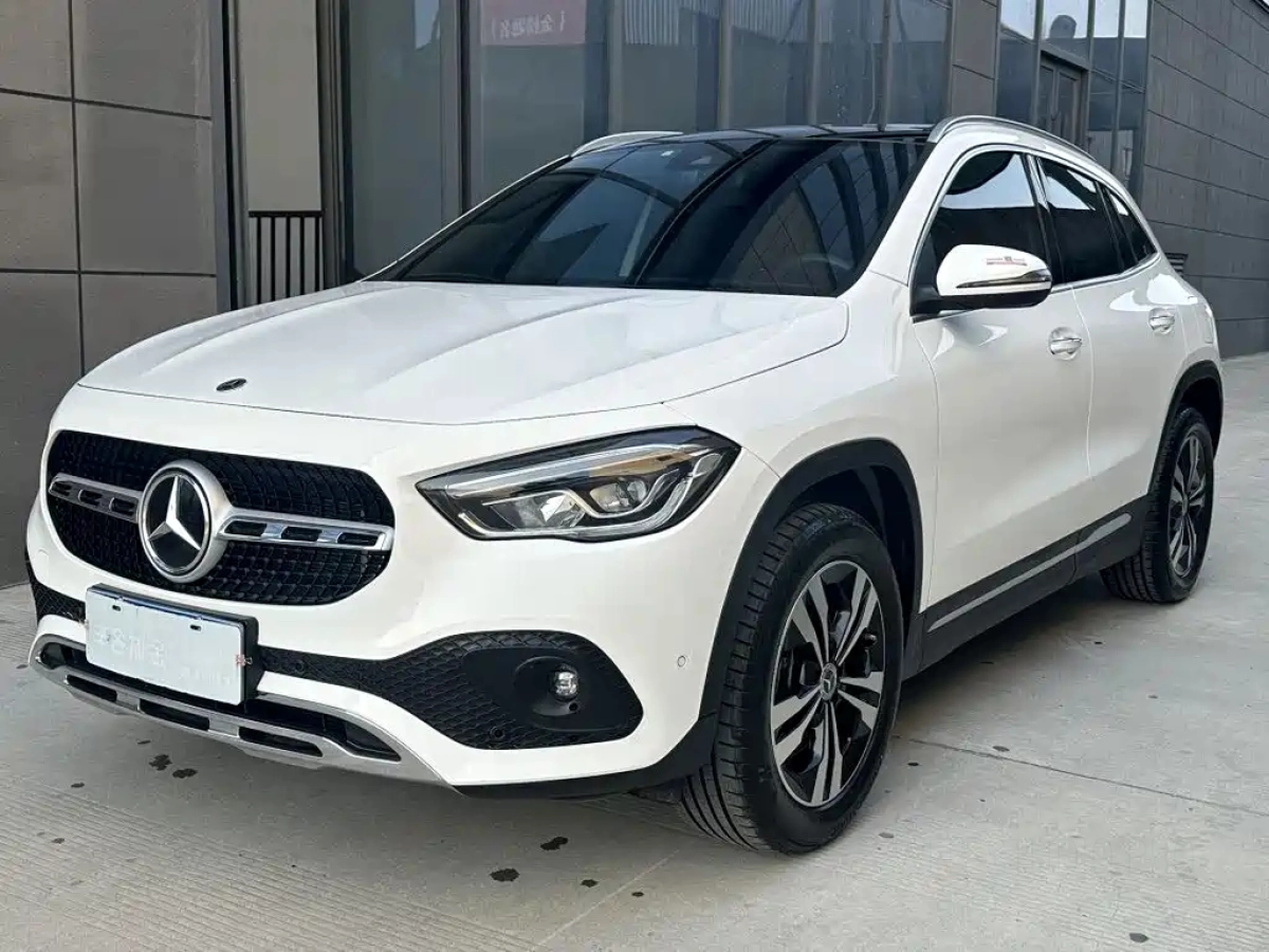 MERCEDES BENZ GLA  2022