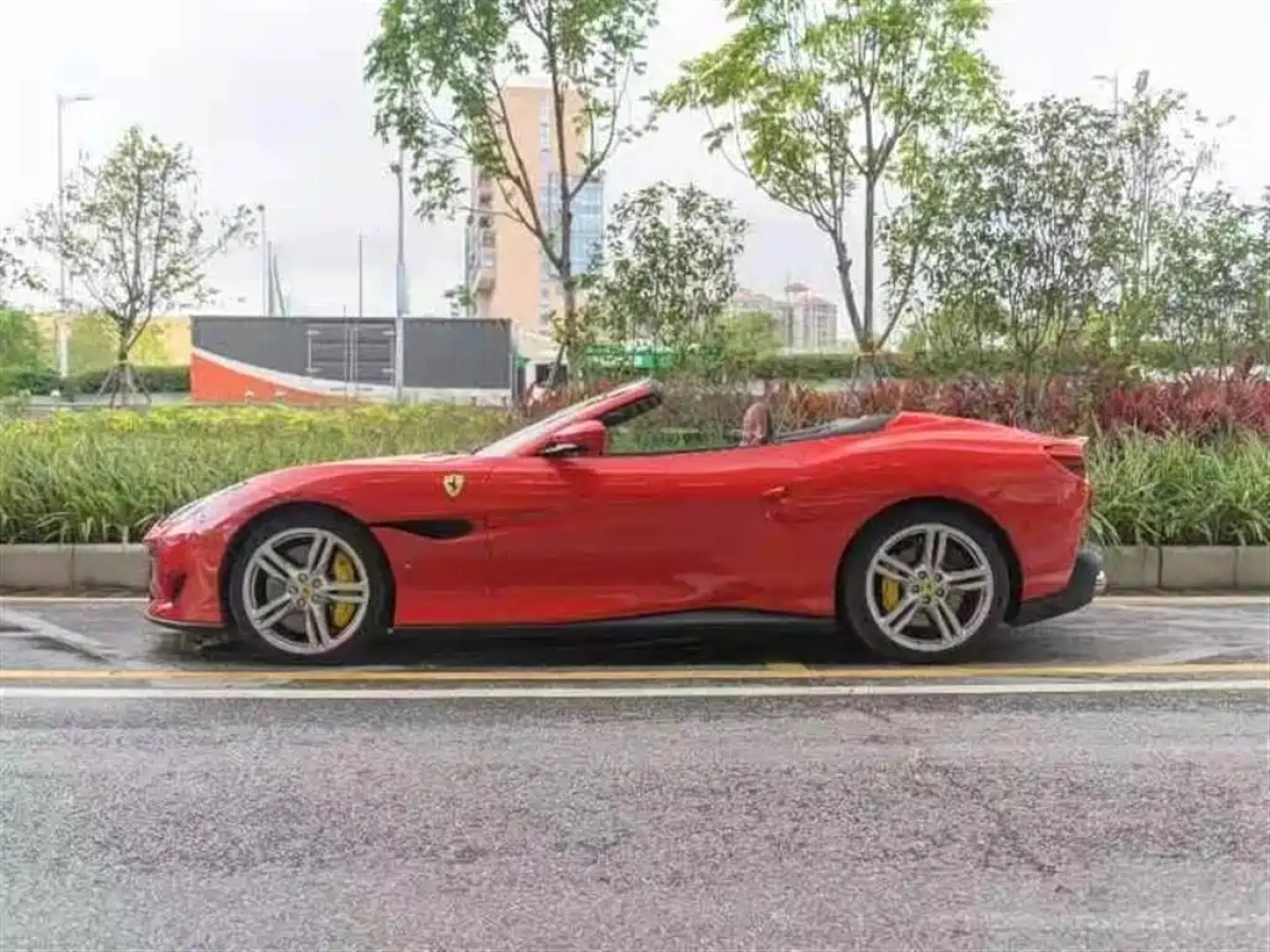 FERRARI PORTOFINO