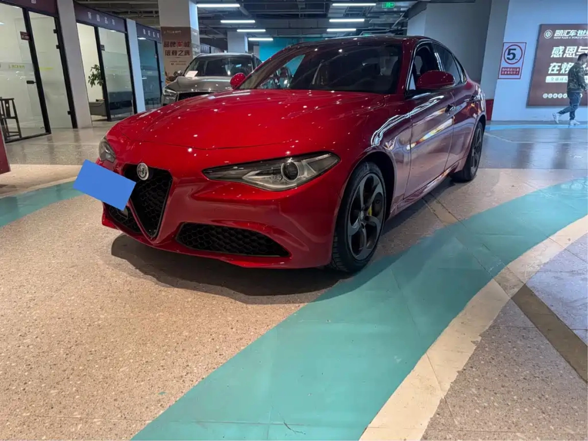 ALFAROMEO GIULIA  2020