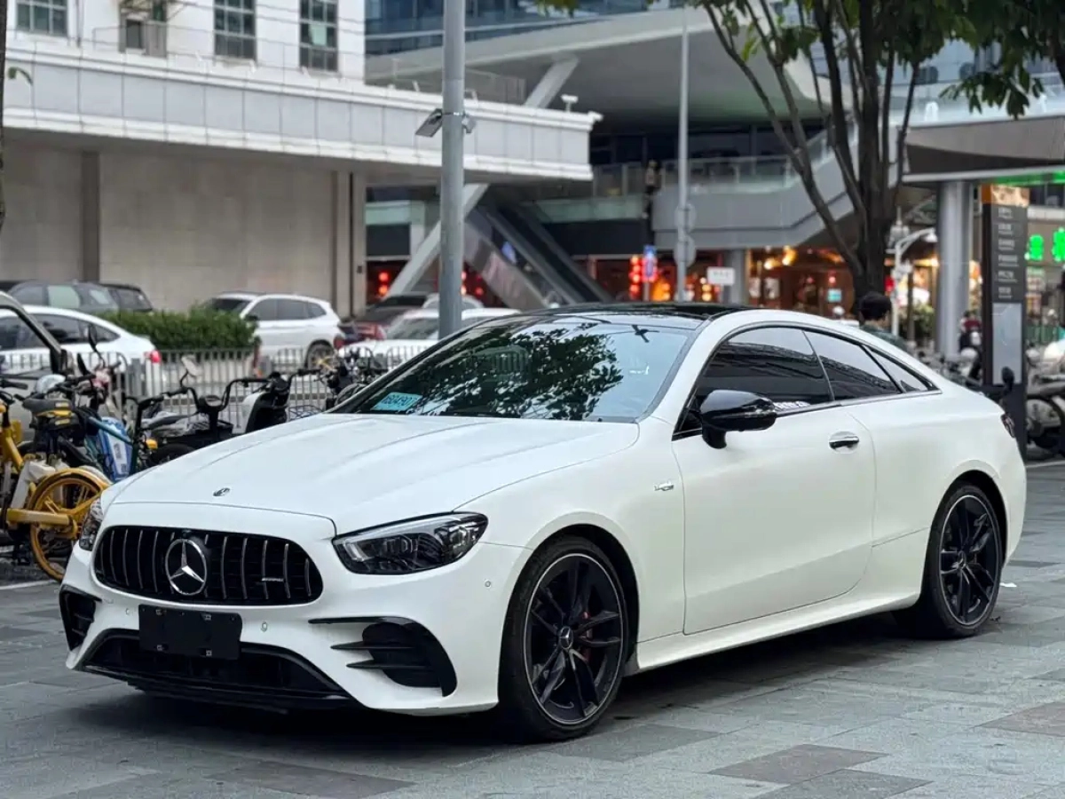 MERCEDES BENZ E-CLASS AMG  2021