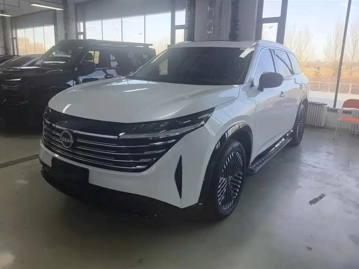 NISSAN PATHFINDER  2024