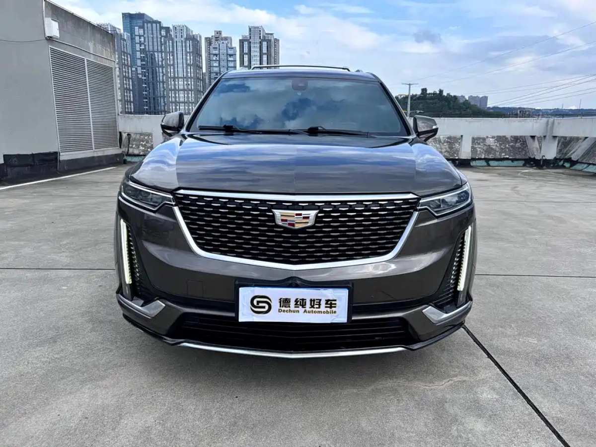 CADILLAC XT6