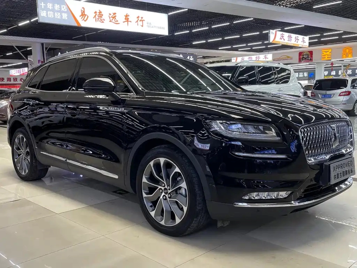 LINCOLN NAVIGATOR