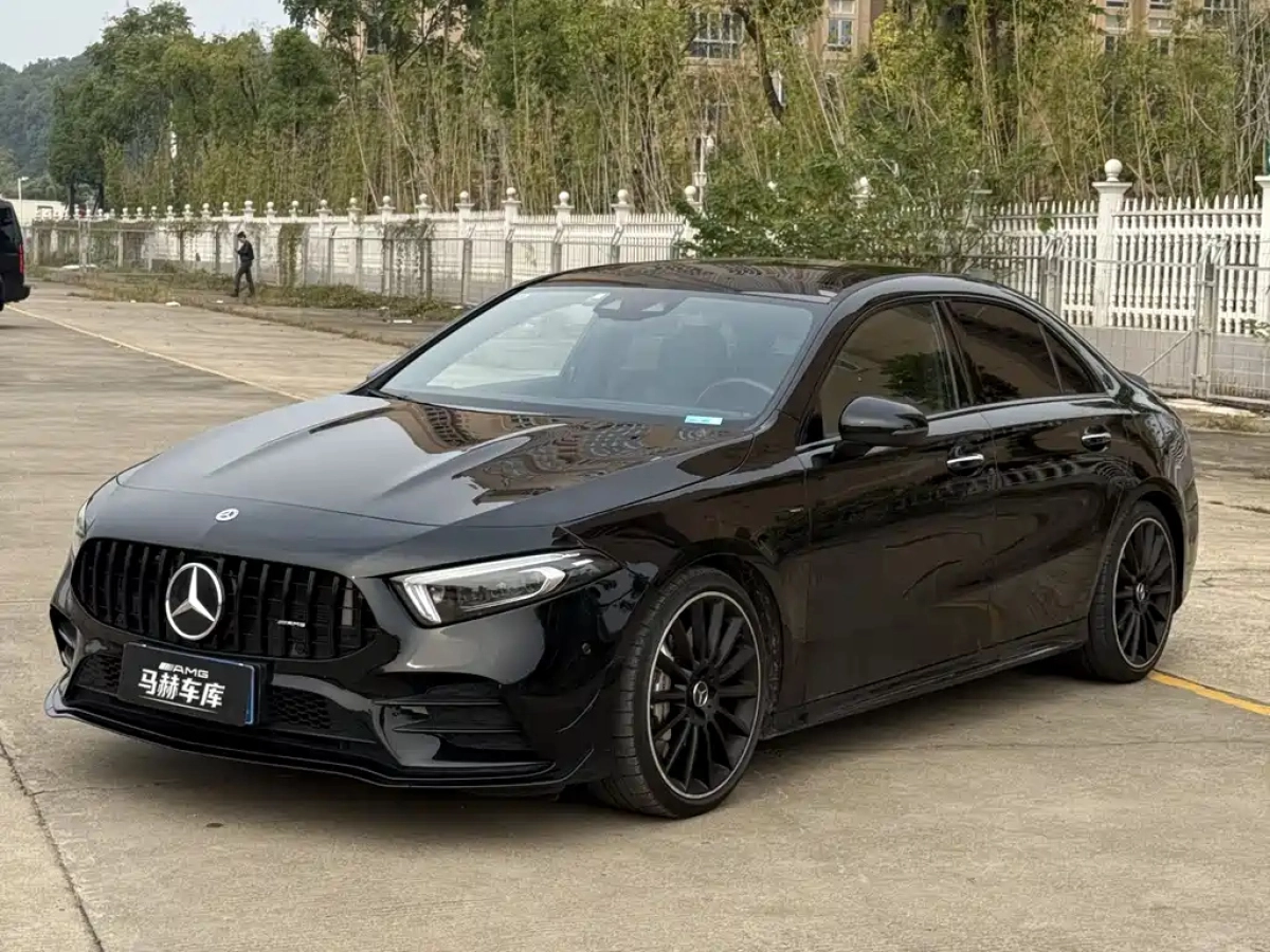 MERCEDES BENZ A-CLASS AMG  2021