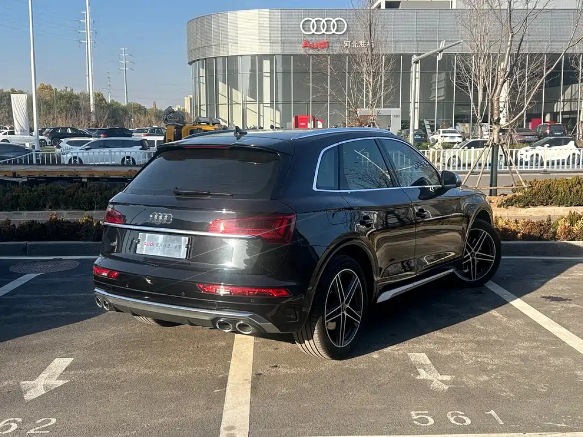 AUDI SQ5